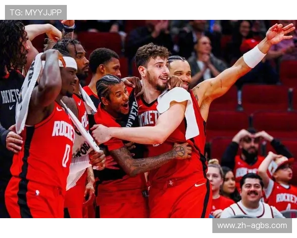 火箭队传奇球星经典合照，见证辉煌历程